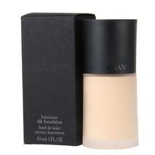 giorgie armani柔亮自然粉底液